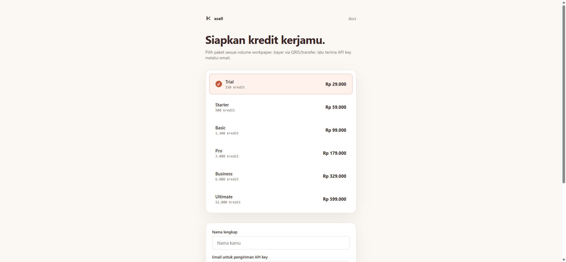 Halaman checkout dengan pilihan paket Trial aktif